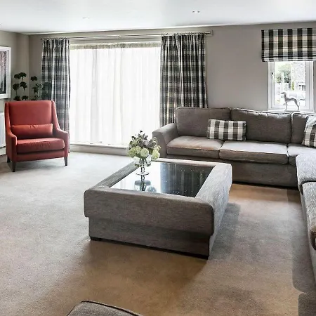 Дом отдыха Carus Town House No 7