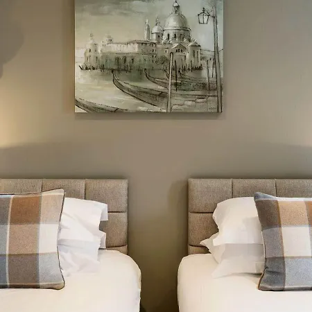 Дом отдыха Carus Town House No 7