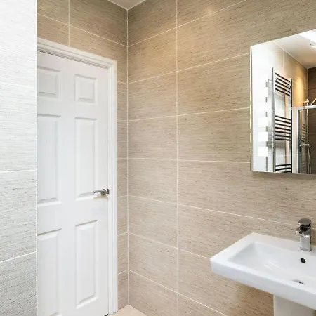Carus Town House No 7